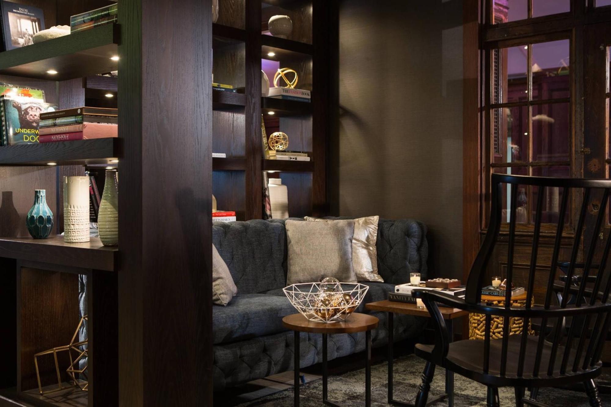 Renaissance Albany Hotel Екстер'єр фото