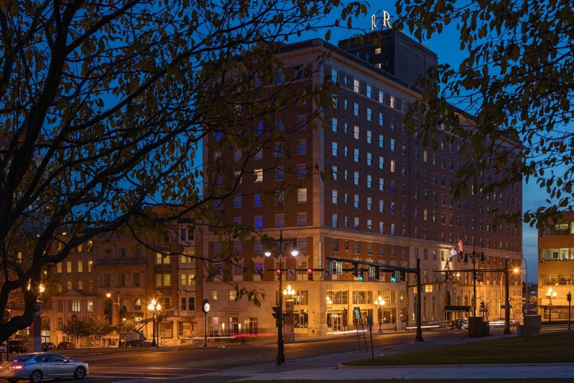 Renaissance Albany Hotel Екстер'єр фото